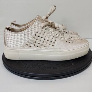 Vince Camuto Jamminna Women's Sneakers Size 8 Tan Color